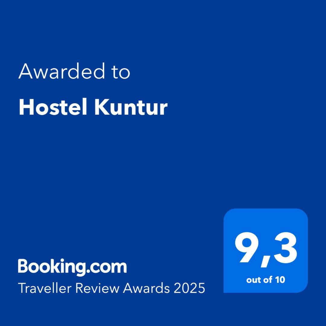 Hostel Kuntur Puerto Natales Exterior photo